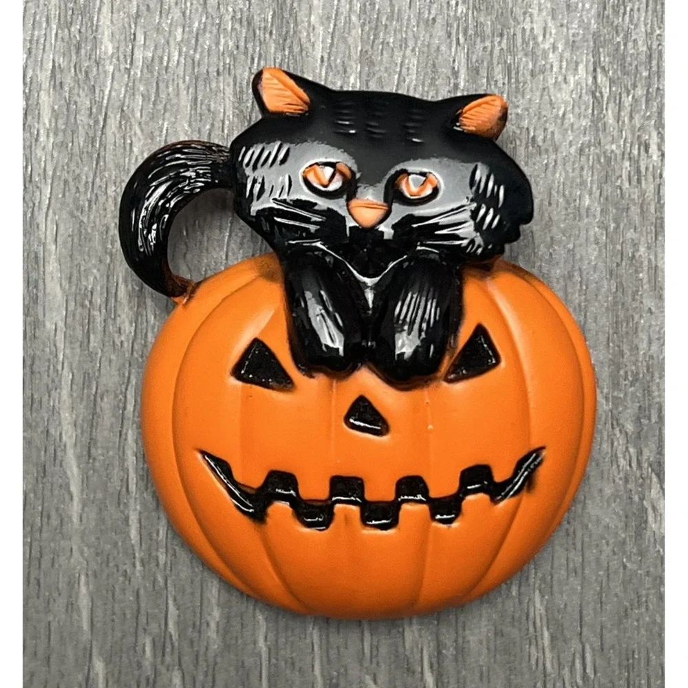 Vintage AJC Black Cat Pumpkin Halloween Brooch Pin Collectible Jack-O'-Lantern‎